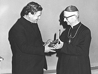 Don Ugo Carletti insieme al Cardinale Nasalli Rocca